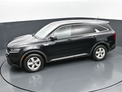 Used 2023 Kia Sorento LX FWD image 29