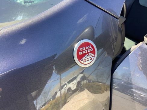 Used 2020 Jeep Cherokee Trailhawk w/ Cold Weather Group image 27