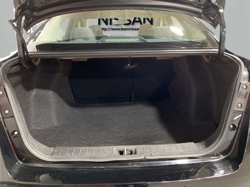 Used 2021 Nissan Versa SV FWD image 25