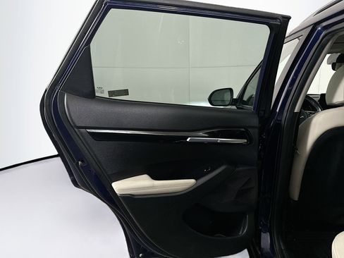 Used 2023 Kia Seltos SX image 26