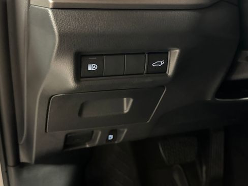 Used 2024 Toyota Grand Highlander XLE AWD/4WD image 18