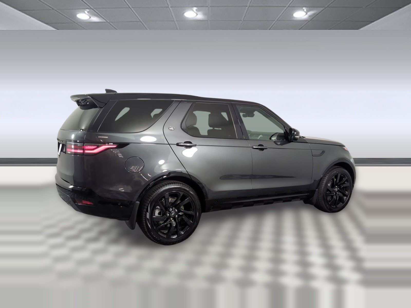 Used 2025 Land Rover Discovery Dynamic SE AWD/4WD image 7