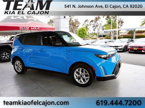Certified 2023 Kia Soul S FWD image 9