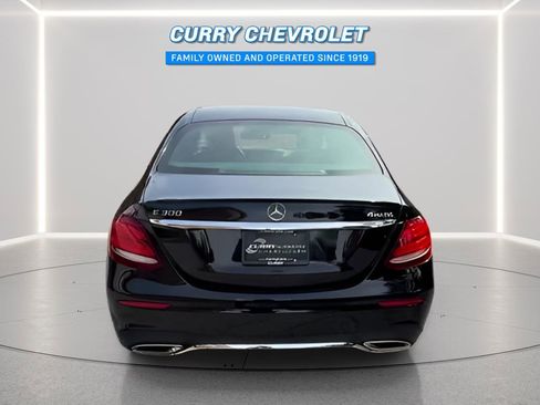 Used 2019 Mercedes-Benz E 300 4MATIC image 11