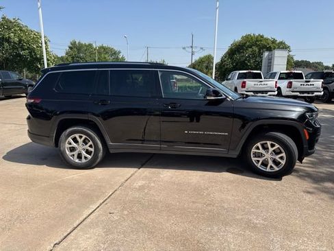 Used 2023 Jeep Grand Cherokee L Limited AWD/4WD image 5