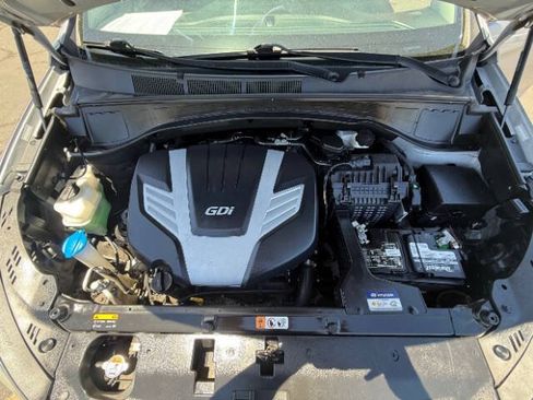 Used 2017 Hyundai Santa Fe FWD w/ Cargo Package image 20