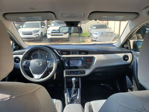 Used 2019 Toyota Corolla LE FWD image 27