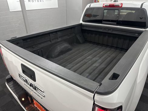 Used 2021 GMC Canyon Elevation image 11