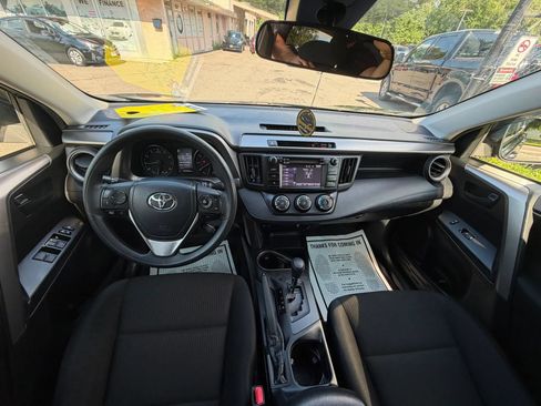 Used 2018 Toyota RAV4 LE w/ All Weather Liner Package AWD/4WD image 22