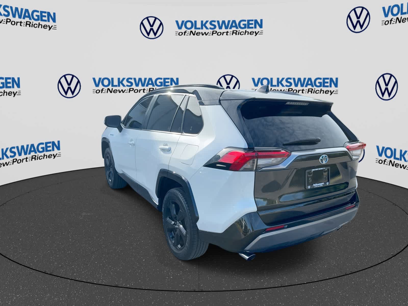 Used 2021 Toyota RAV4 XSE w/ XSE Grade Weather Package AWD/4WD image 12