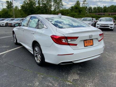 Used 2019 Honda Accord LX image 6