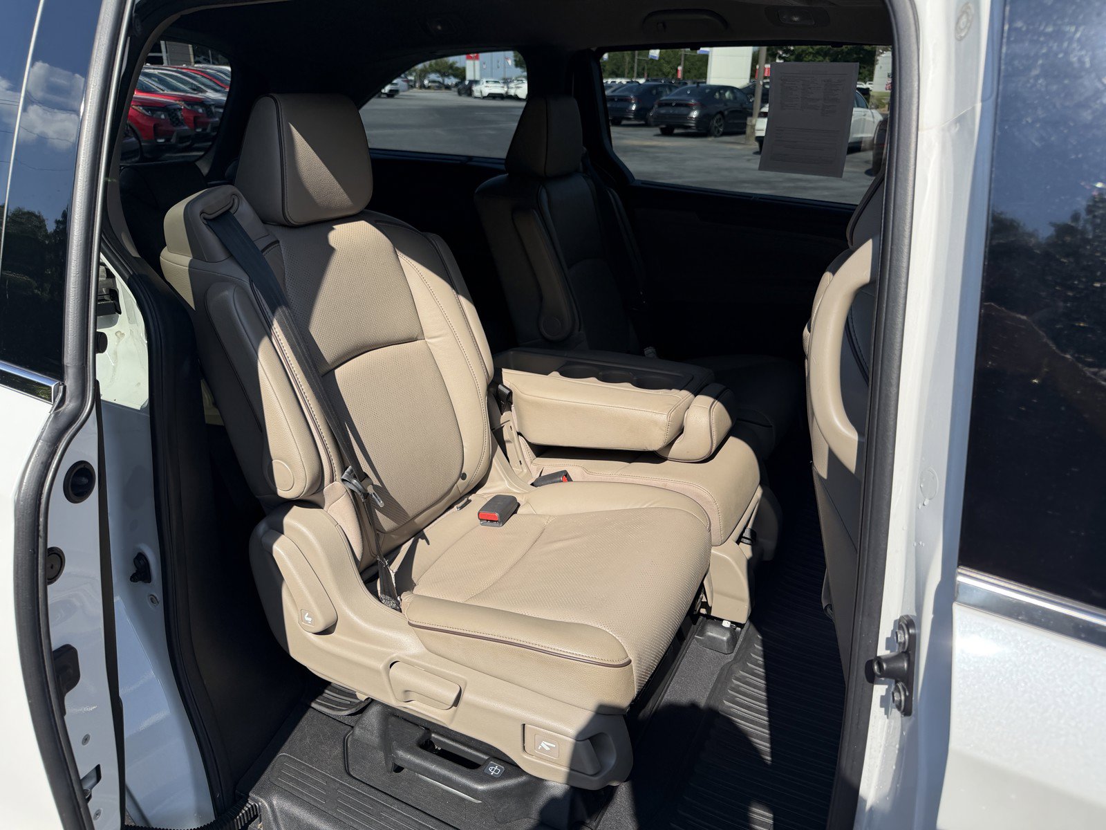 Used 2022 Honda Odyssey Elite image 13