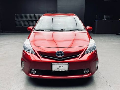 Used 2012 Toyota Prius V Five FWD image 11