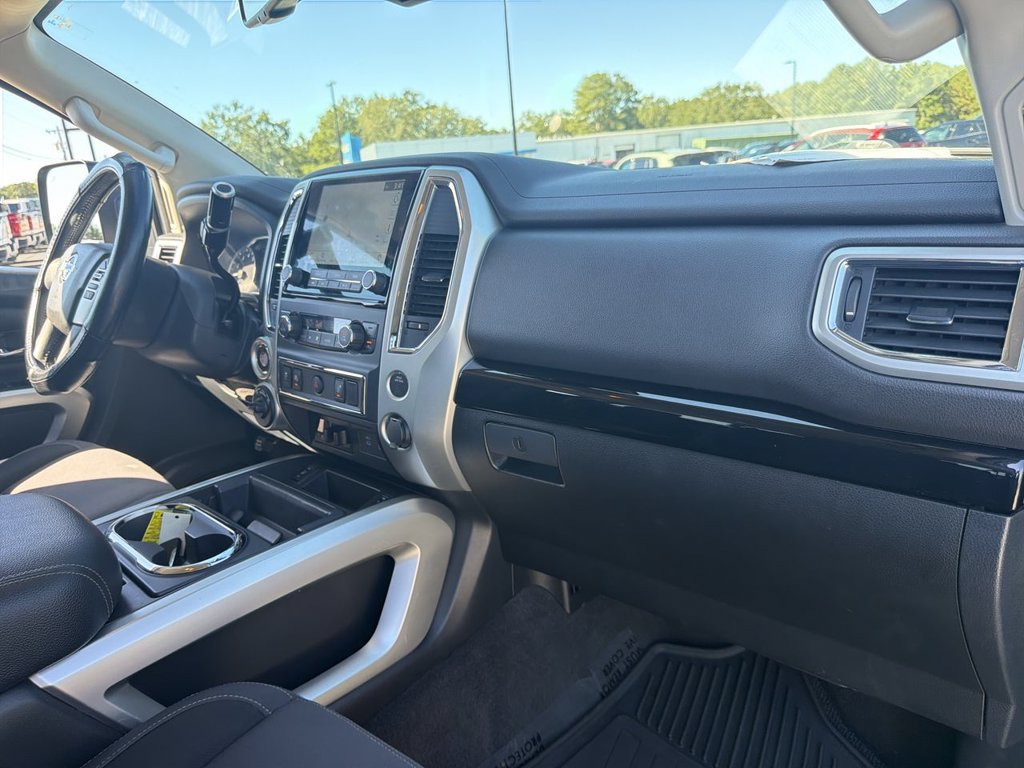 Used 2021 Nissan Titan SV w/ SV Convenience Package AWD/4WD image 28