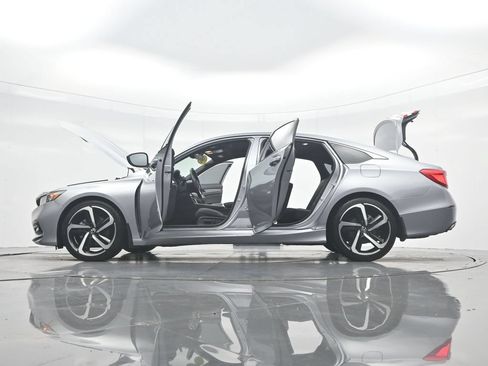 Used 2018 Honda Accord Sport image 52