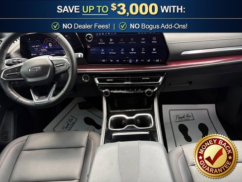 Used 2024 Chevrolet Traverse Z71 AWD/4WD image 17