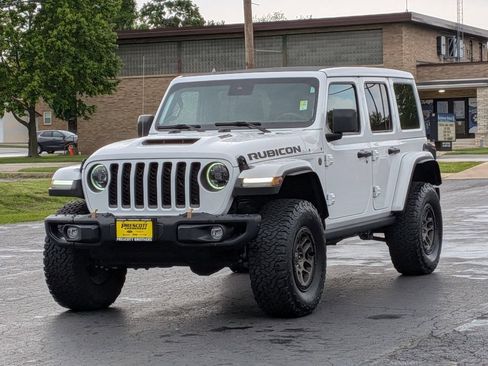 Used 2023 Jeep Wrangler Unlimited Rubicon 392 w/ Xtreme Recon 35" Tire Package AWD/4WD image 3