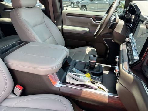 Used 2023 GMC Sierra 1500 SLT RWD image 21