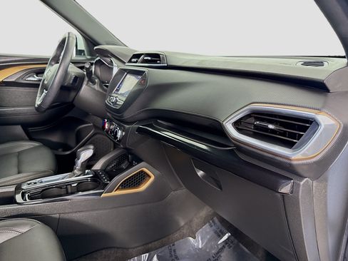 Used 2023 Chevrolet TrailBlazer ACTIV FWD image 30