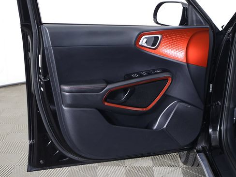 Used 2023 Kia Soul GT-Line w/ GT-Line Technology Package FWD image 23