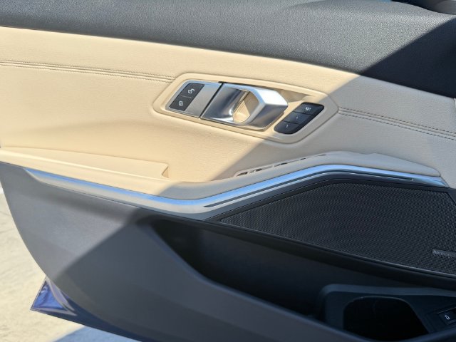 Used 2020 BMW 330i Sedan w/ Premium Package RWD image 21