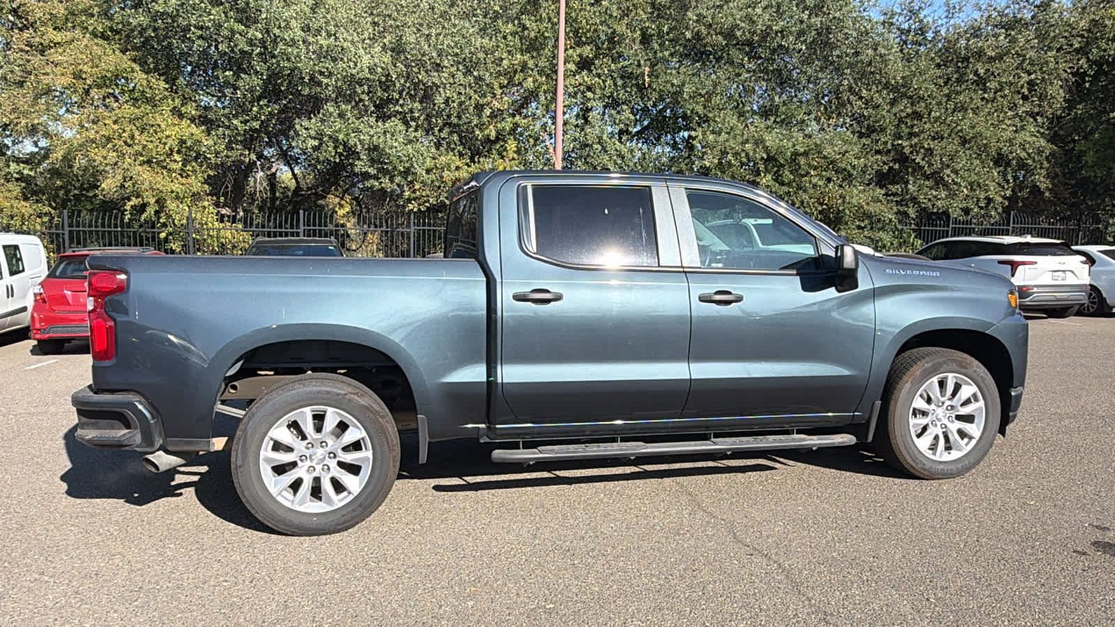 Used 2021 Chevrolet Silverado 1500 Custom RWD image 4