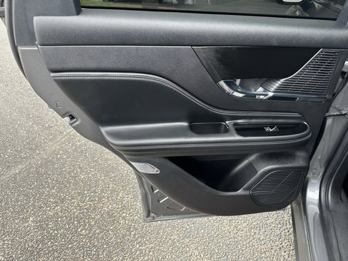 Used 2022 Lincoln Corsair FWD image 15