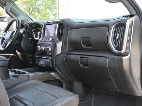 Used 2022 GMC Sierra 2500 Denali w/ Denali Ultimate Package AWD/4WD image 24
