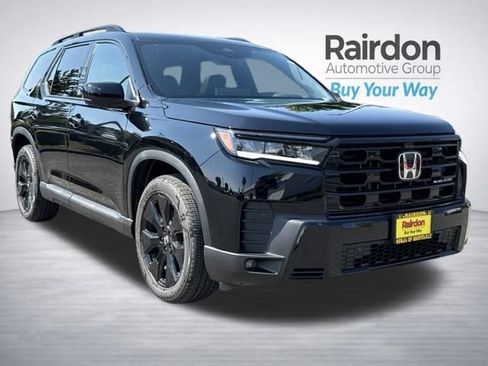 Used 2026 Honda Pilot Black Edition image 1