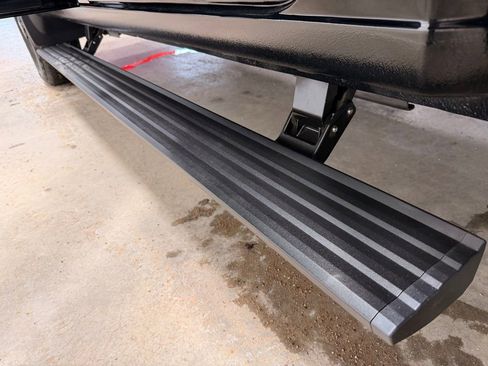 Used 2025 GMC Sierra 2500 AT4 w/ AT4 Premium Plus Package image 24