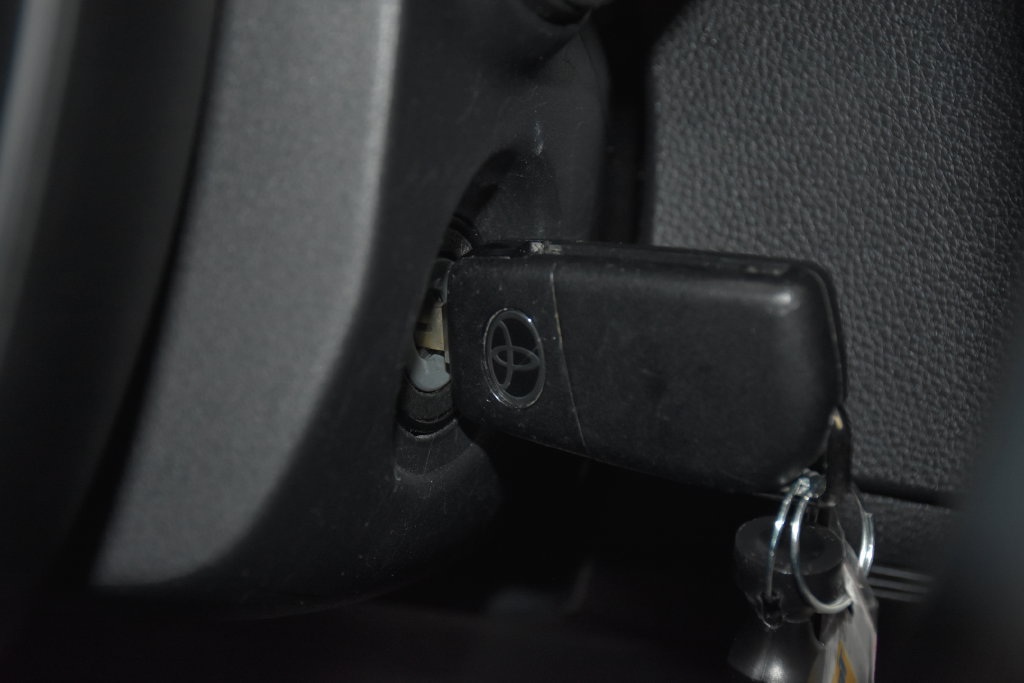 Used 2025 Toyota Corolla LE FWD image 18