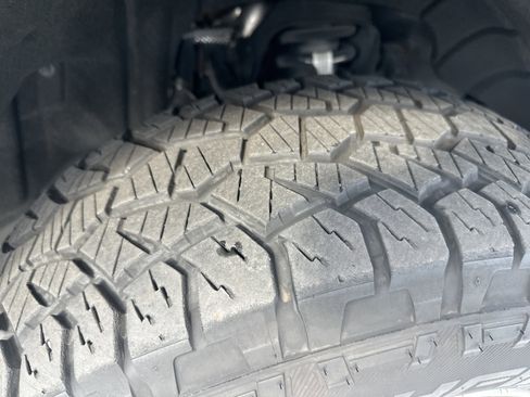 Used 2017 Chevrolet Colorado Z71 image 12