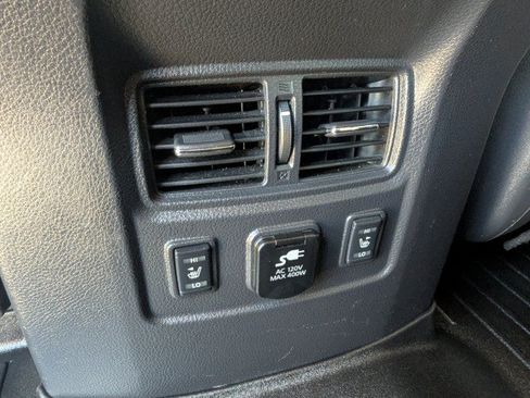 Used 2018 Nissan Titan Platinum Reserve w/ Platinum Utility Package AWD/4WD image 23