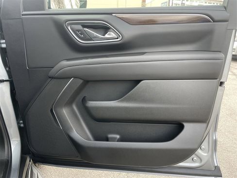 Certified 2024 GMC Yukon XL SLE w/ Gmc Pro Safety Plus Package image 40