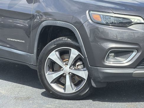 Used 2020 Jeep Cherokee Limited image 13