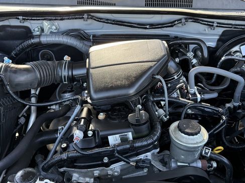 Used 2020 Toyota Tacoma SR5 image 29