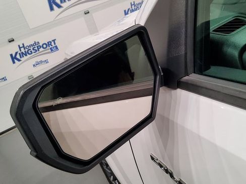 Used 2024 Chevrolet Colorado LT w/ LT Convenience Package III image 15