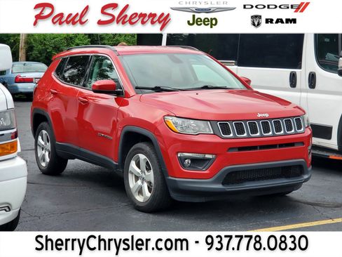 Used 2020 Jeep Compass Latitude w/ Popular Equipment Group AWD/4WD image 1