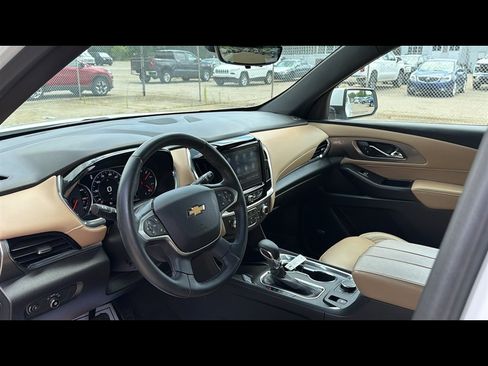Used 2023 Chevrolet Traverse Premier w/ LPO, Floor Liner Package AWD/4WD image 9