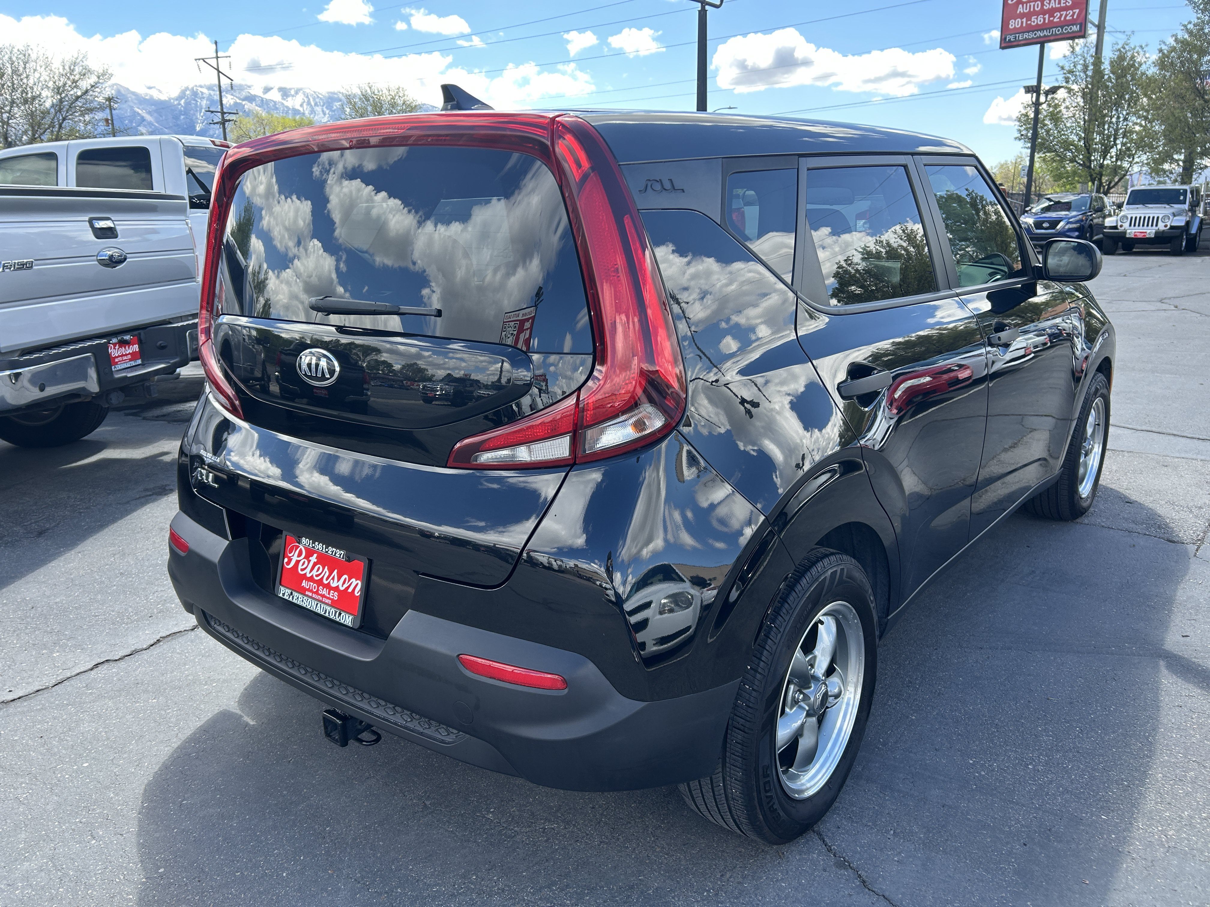Used 2021 Kia Soul LX FWD image 7