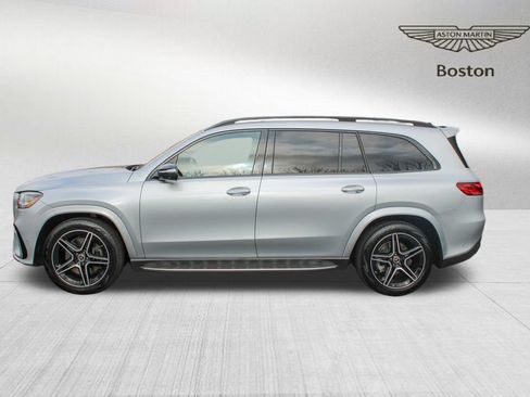 Used 2025 Mercedes-Benz GLS 450 4MATIC image 6