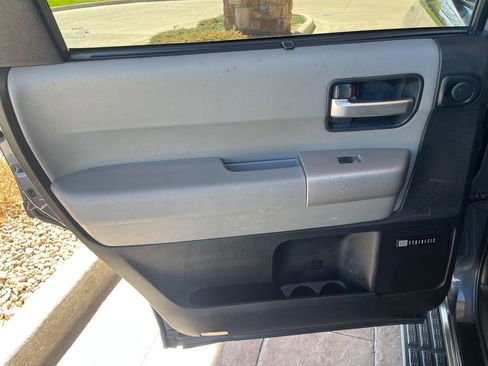 Used 2008 Toyota Sequoia Platinum image 14