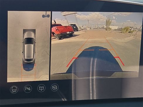 New 2025 Cadillac Optiq Sport 1 image 27