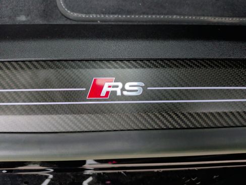 Used 2023 Audi RS e-tron GT w/ Carbon Performance Package AWD/4WD image 32