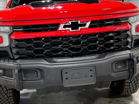 Used 2024 Chevrolet Silverado 1500 ZR2 w/ ZR2 Bison Edition AWD/4WD image 35