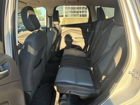 Used 2018 Ford Escape SE w/ Ford Safe & Smart Package FWD image 23