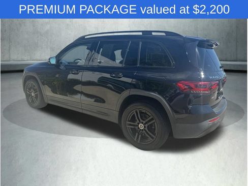 Used 2020 Mercedes-Benz GLB 250 4MATIC w/ Premium Package image 4
