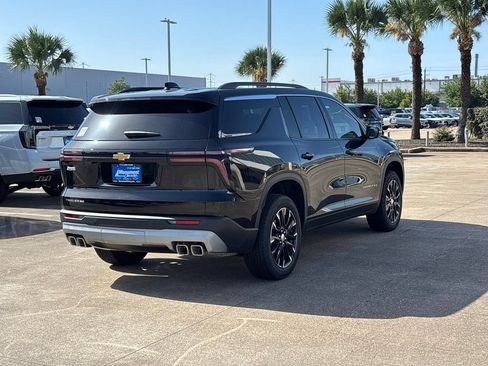 New 2026 Chevrolet Traverse LT w/ Sun and Wheel Package FWD image 10