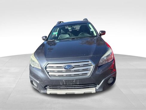 Used 2017 Subaru Outback 2.5i Limited AWD/4WD image 3