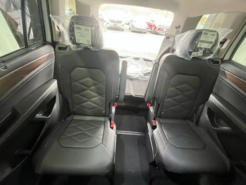 New 2026 Volkswagen Atlas SE image 23